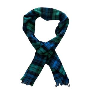 Lochcarron of Scotland 100% New Wool Blue Plaid Scarf